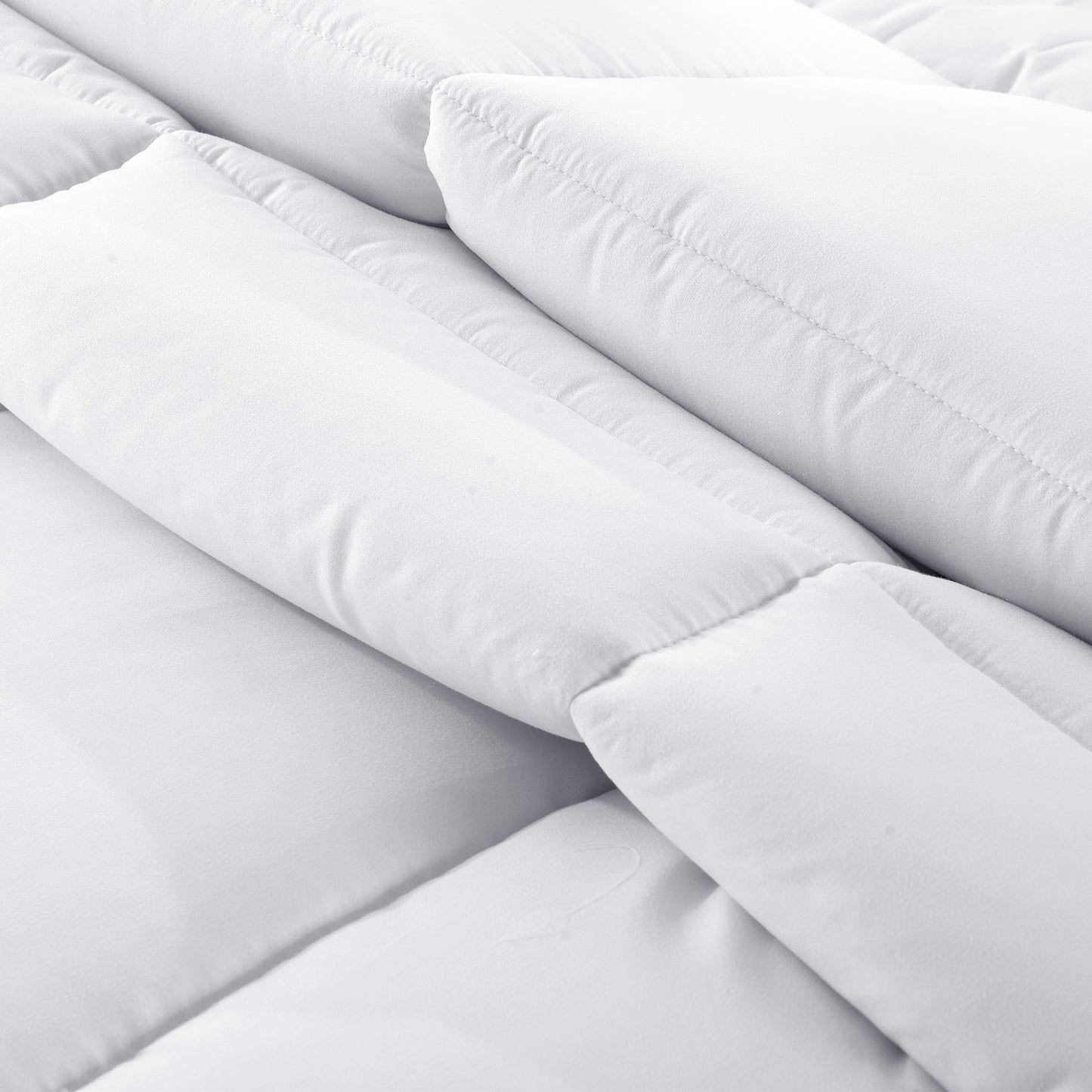 Laura Hill 700GSM Goose Down Feather Quilt – Snuggle, Sleep, and Stay Warm in Style