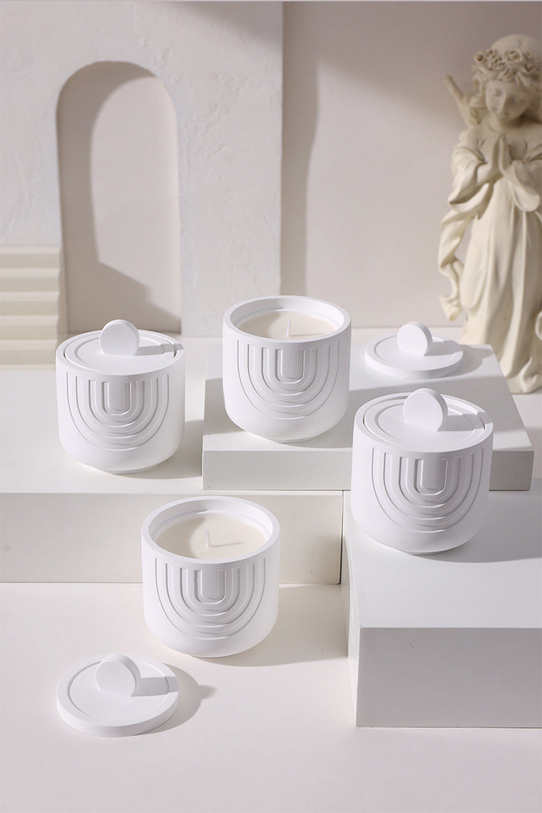 U-Shaped Scented Candle – Hand-Poured Soy Wax in Stylish Ceramic Cup with Lid – Available in 6 Scents